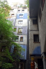 Hundertwasser-Haus_09.JPG